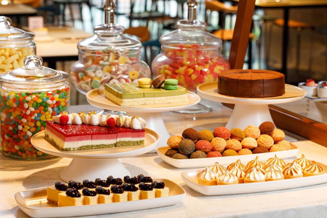 ホテル Four Points By Sheraton Hong Kong, Tung Chung 4*