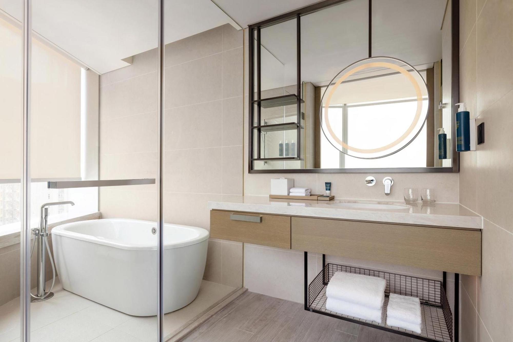 Four Points By Sheraton Hong Kong, Tung Chung Hotel